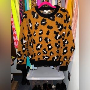 AMP Cheetah Print Sweater Size XL will fit smaller sizes also